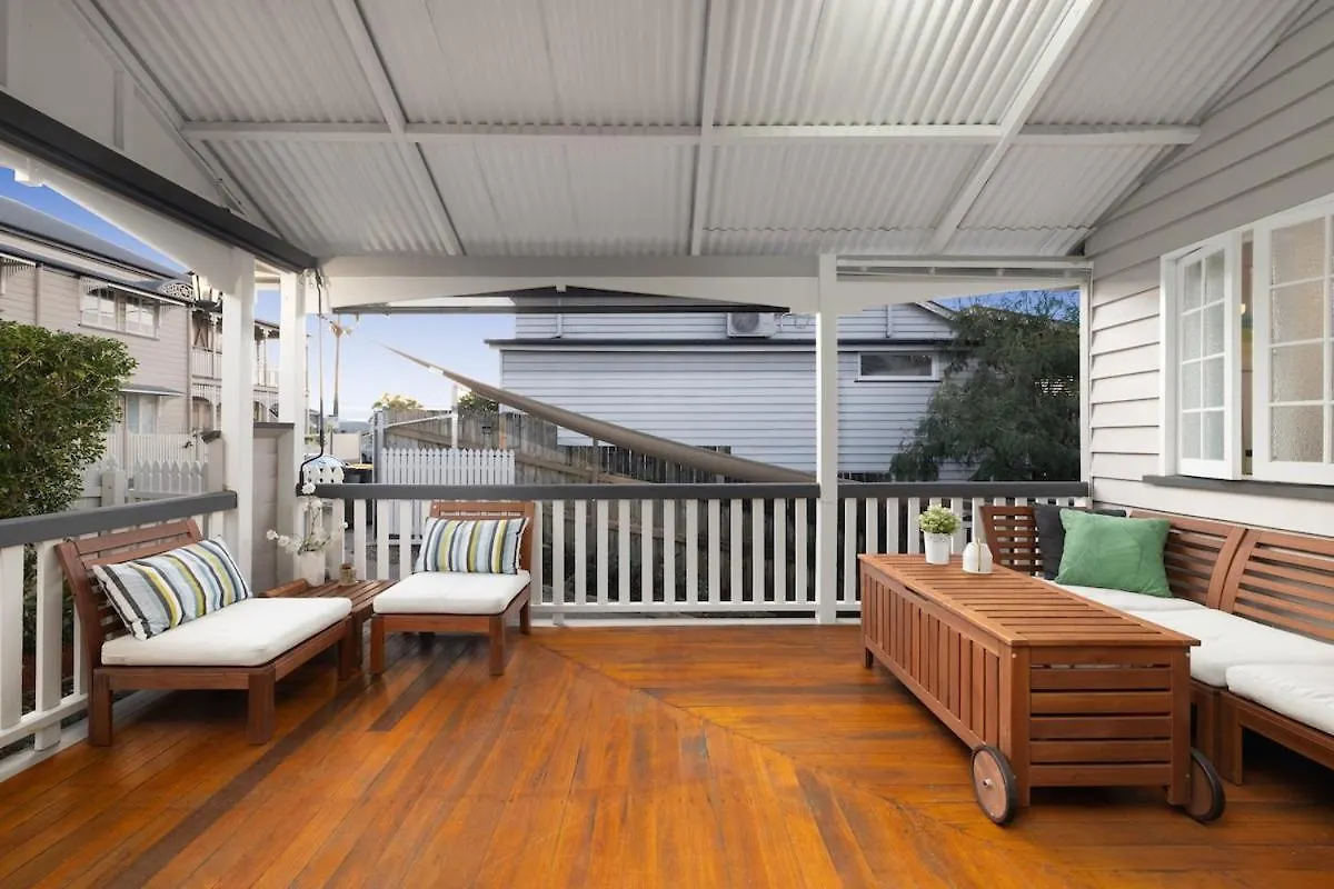 Charming 4-Bed Queenslander Spacious Home Brisbane 0*,  Australia
