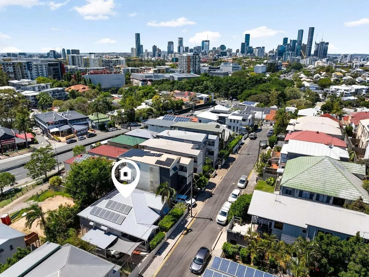 Holiday home Charming 4-Bed Queenslander Spacious Home Brisbane