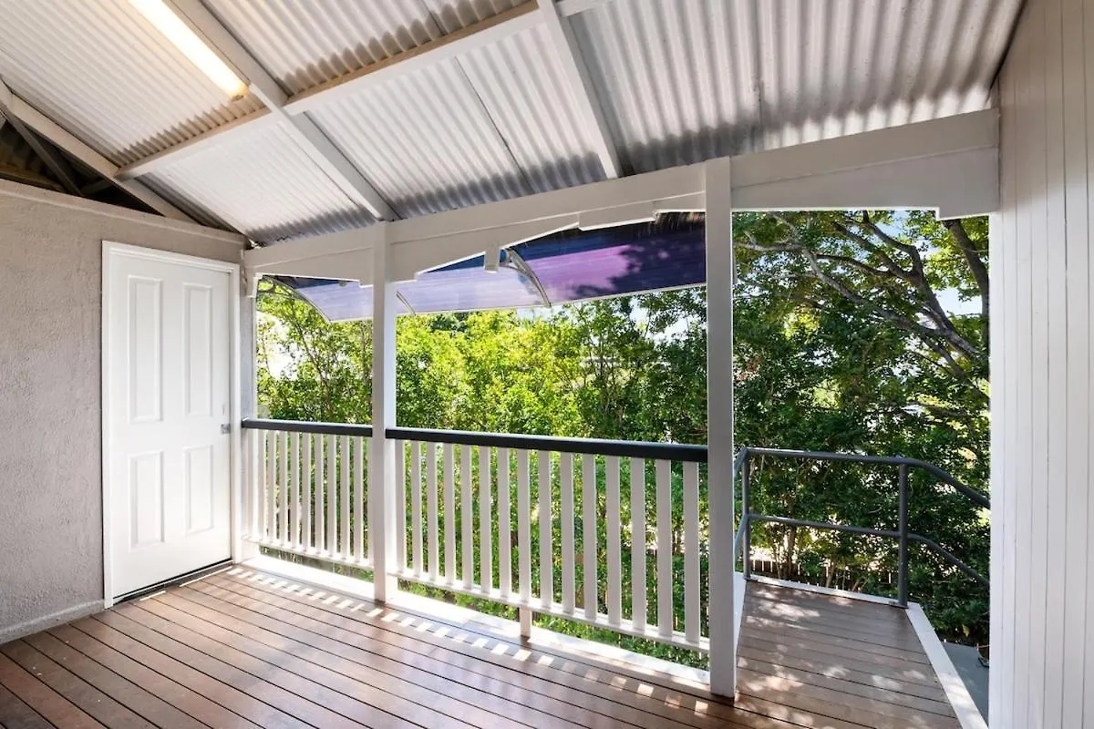 Charming 4-Bed Queenslander Spacious Home Brisbane Holiday home