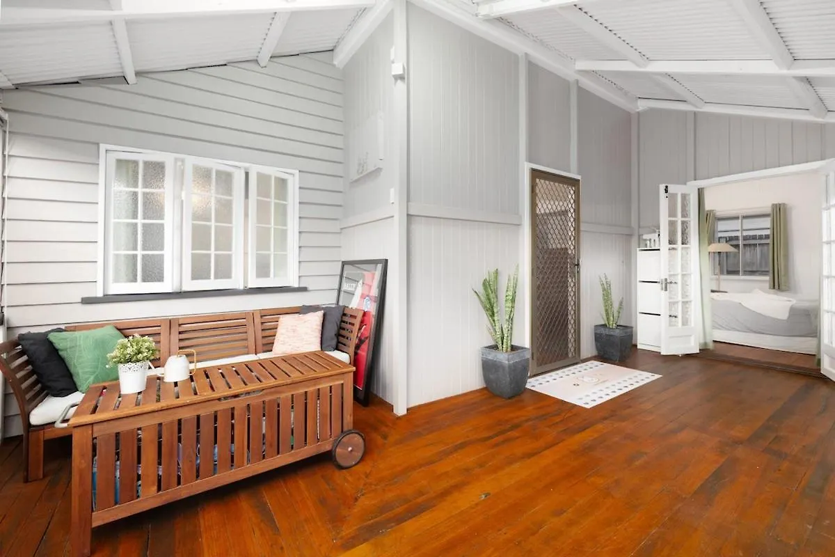 Charming 4-Bed Queenslander Spacious Home Brisbane