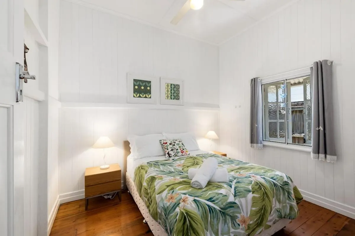 Charming 4-Bed Queenslander Spacious Home Μπρίσμπεϊν